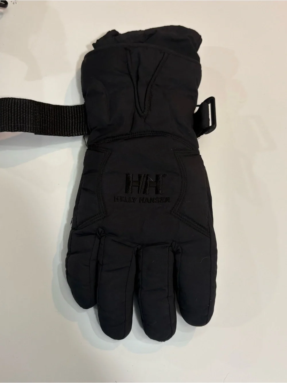 Helly Hansen Black Insulated Ski Gloves with Adjustable Wrist Straps